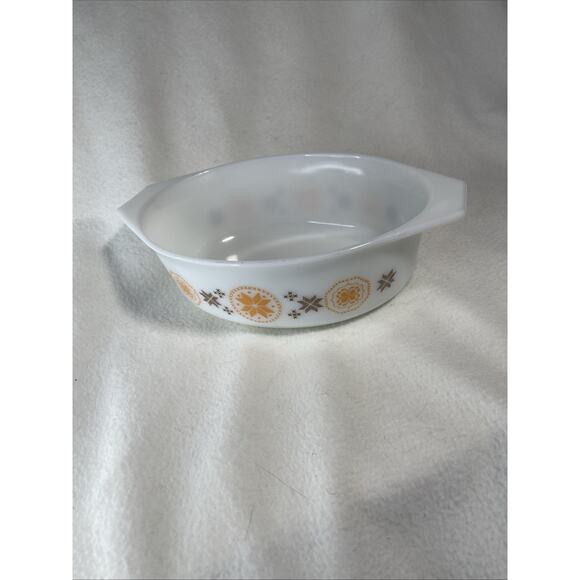 Pyrex Oval Casserole Dish #043 Town & Country White Brown Gold Hexagon No Lid - Picture 1 of 6